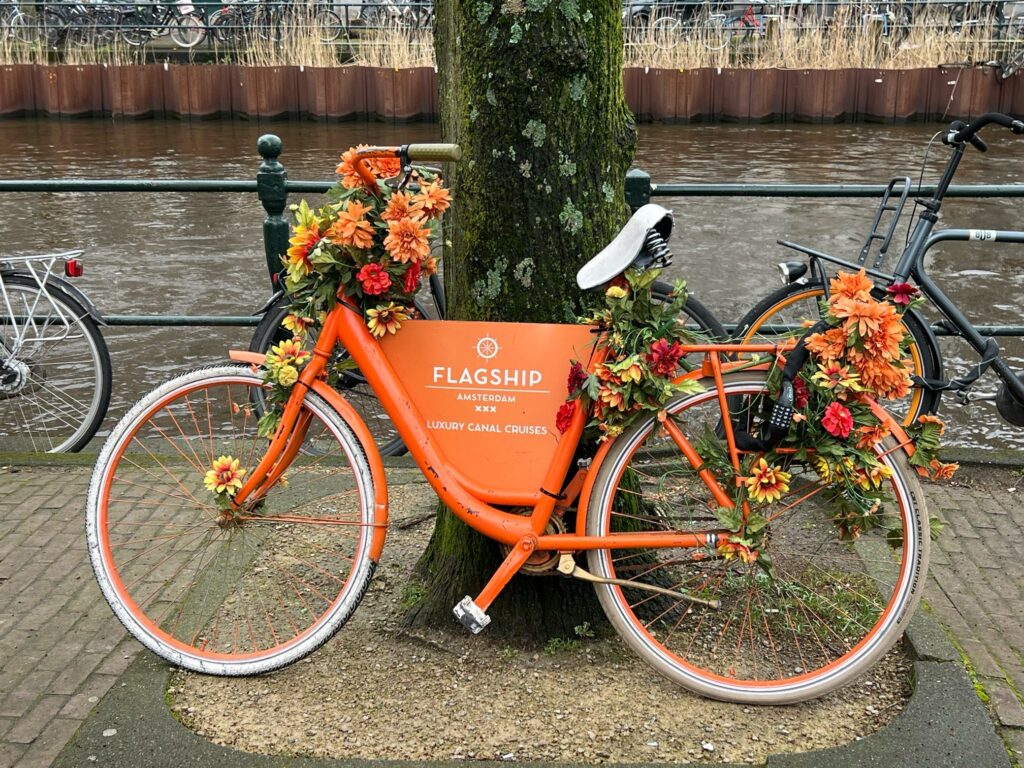 Flower Bike_Amsterdam Flagship
