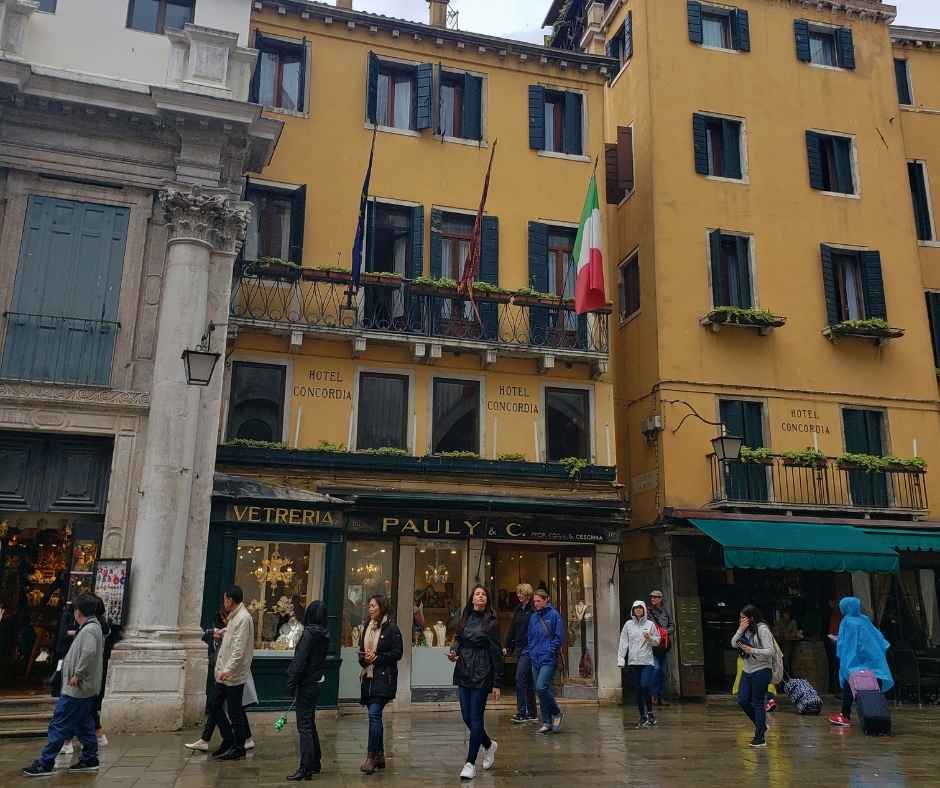 Hotel Concordia Building